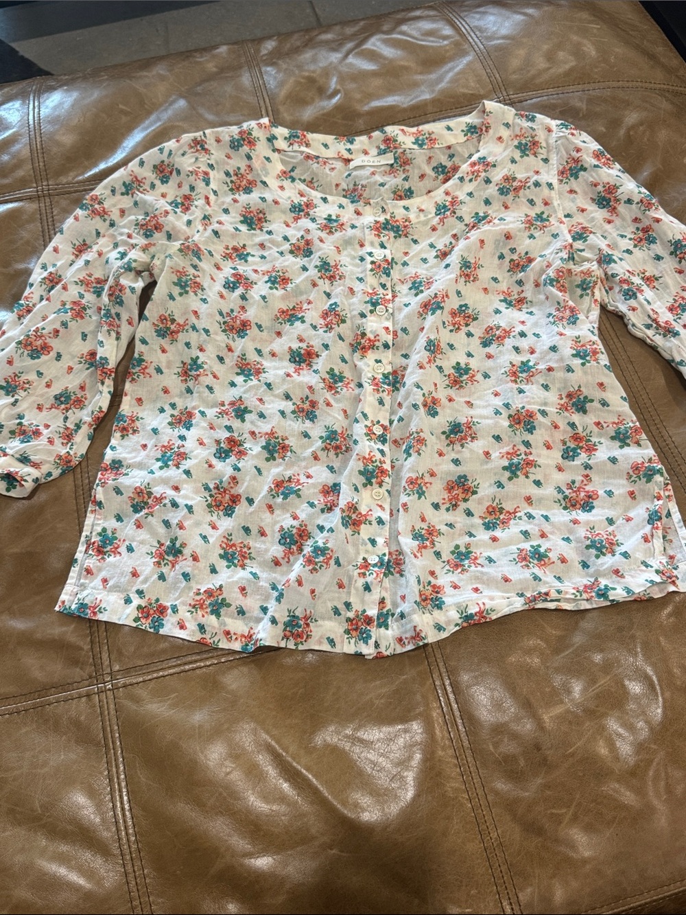 Doen White Cotton Floral Button-Front Blouse with Coral & Teal Flowers Large